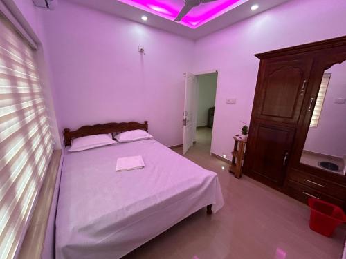 m² 4 guļamistaba, 1 privāta vannas istaba  Athirappilly
 (Puzhayoram Homestay ) in Athirapally