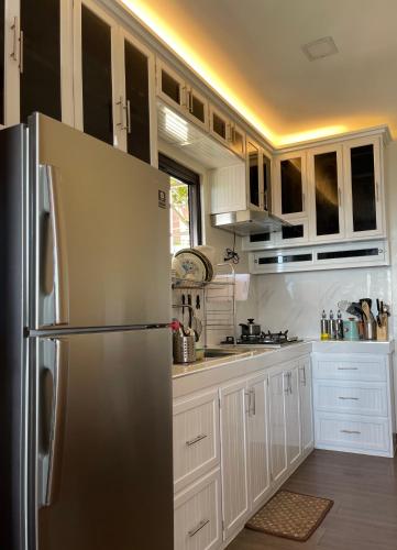 Kitchen, Casa Felicia in Dulangan