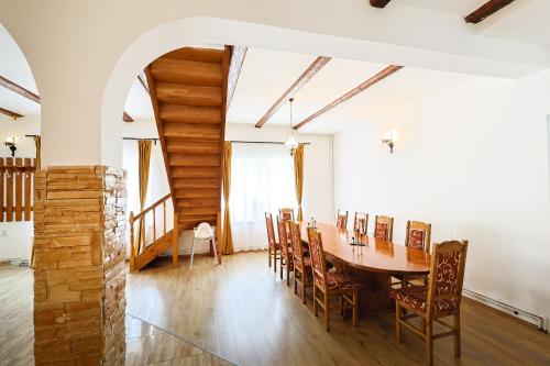 Casa de Vacanta Diana Turnu Rosu in Sebesu De Sus