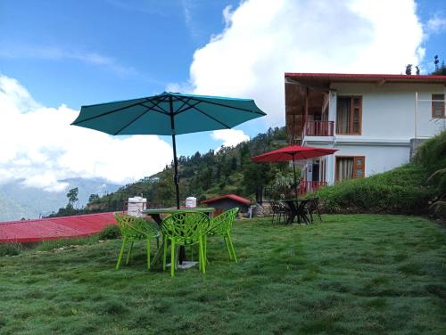 Garden, The Vintage Hill Village in Kanatal