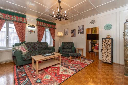 Apartment with City View