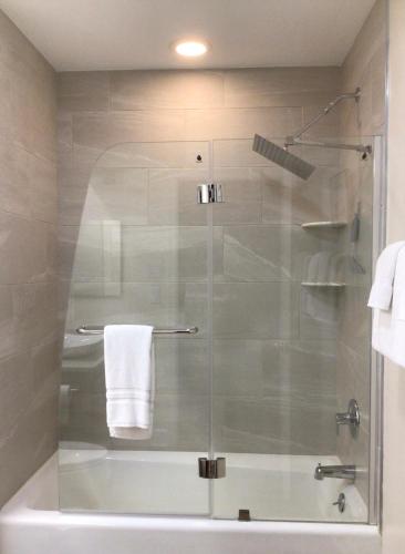 Highridge Place 43 with Wintergreen Advantage - image 7