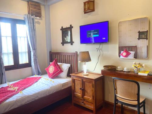 room detail thumbnail 2