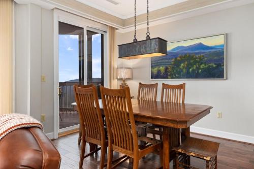 Highridge Place 42 with Wintergreen Advantage - image 5