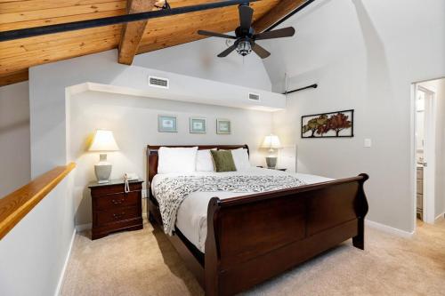 Mountain Inn Lodge 54 with Wintergreen Advantage in Wintergreen, USA