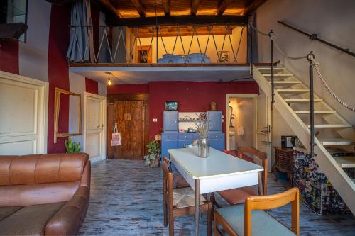Albergo Diffuso Antagonisti in Frassino