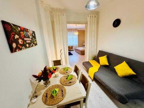 Central Comfort Oasis - District 9