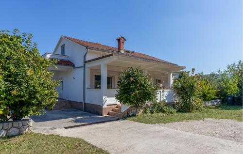 3 Bedroom Pet Friendly Home In Supetarska Draga