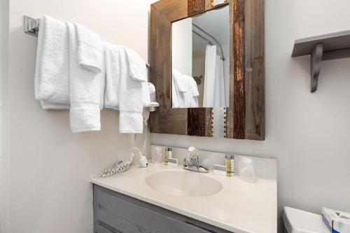 Mountain Inn Studio 97 with Wintergreen Advantage - image 5