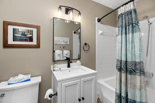 Timbers Studio 47 with Wintergreen Advantage - image 5