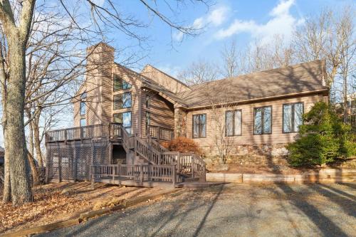 Four-Bedroom Holiday Home