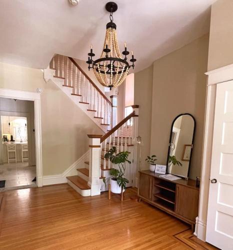 The Cherokee Homestead 5BR Spacious Home in a Great Location in Louisville, USA