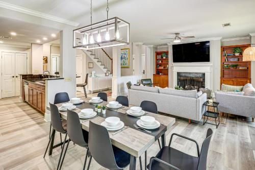 Lake Oconee Condo Walk to Boat Ramp in Greensboro, USA