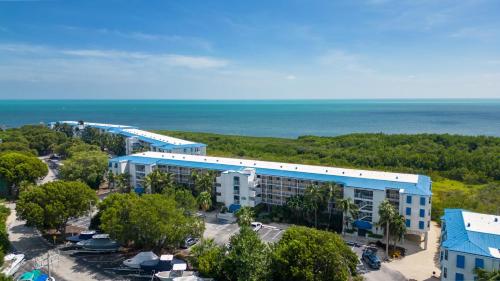 Sunrise Sanctuary - Top Floor Ocean Pointe 2415 in Tavernier (FL)