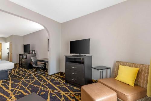 Best Western Plus Des Moines West Inn & Suites Best Western Plus Des Moines West Inn & Suites