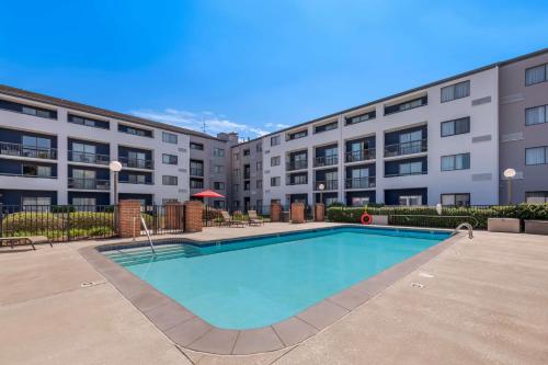 Sonesta Select Charlotte University Research Park - main image