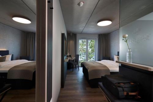 Hotel Zeitgeist Warburg KG 5