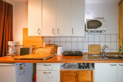 Kitchen, Apartement in Hellersdorf