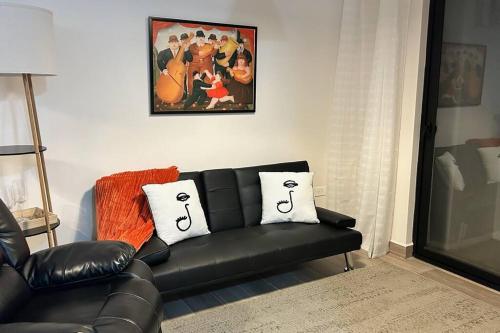 Two-Bedroom Apartment image 5