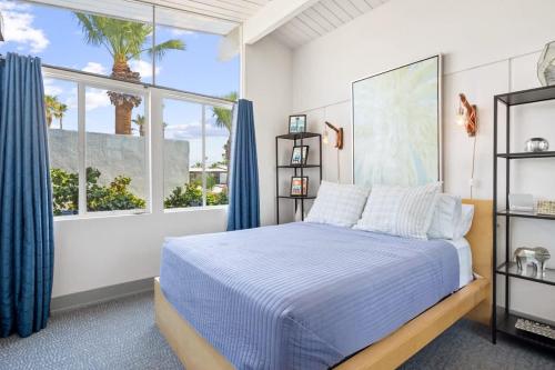 Club 915 Getaway- Pool BBQ and Pet Friendly in Palm Springs, USA