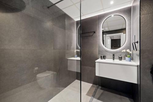 Full Sea View - Spacious & Newly Renovated Studio in JBR, Dubai (photo 7)