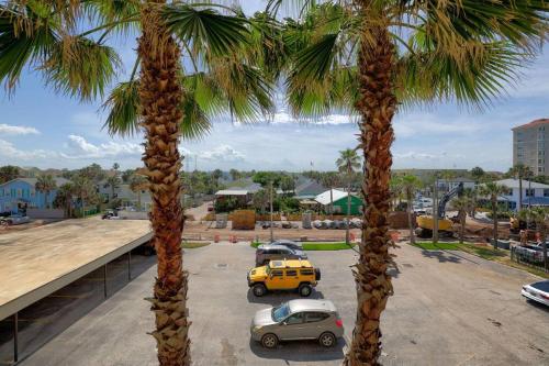 Beachfront Bliss Ocean Views Await Your Stay in Jacksonville Beach, USA