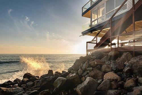 Stunning Ocean Front Malibu Home in Malibu, USA
