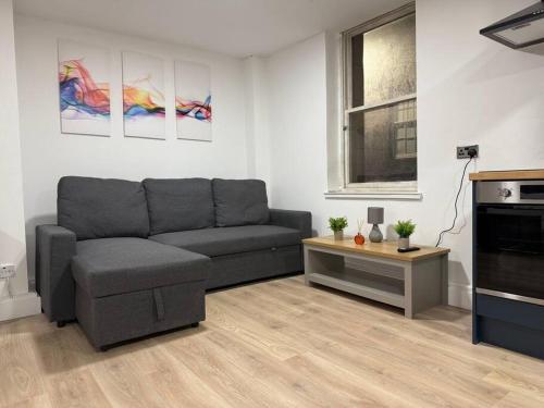 Modern 1 BR - 5 min walk from Princess Street EB1, Edynburg (zdjęcie 2)