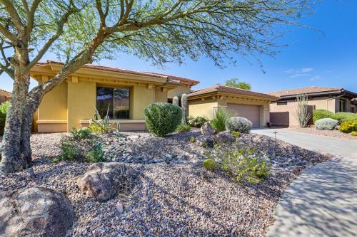 Anthem Oasis with Pool, Hot Tub and Golf Course View in แอนเทม