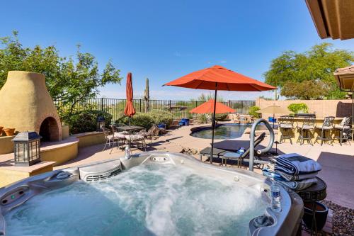 Anthem Oasis with Pool, Hot Tub and Golf Course View in แอนเทม