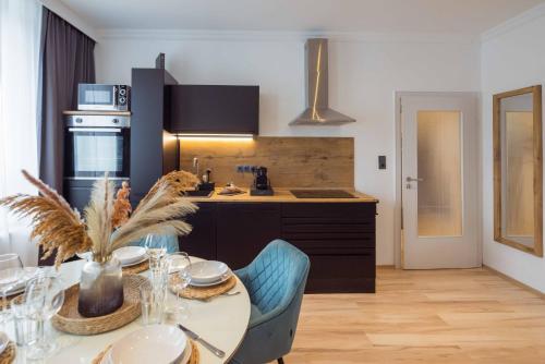 SchillerApartment Hof, Küche, 24h Digital-Checkin, Parkplatz, WLan250MBit in Hof, Deutschland