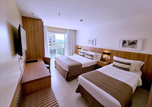 1 double bed, 1 twin bed