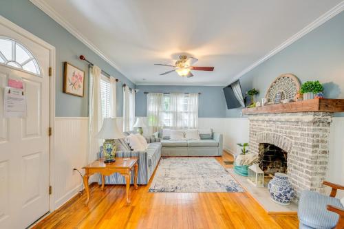 Charming Mt Dora Home with Shared Patio and Yard! in Mount Dora, USA