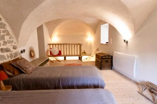 Chaleureuse Maison Familiale, Vue Montagne, Proche Lac et Randonnées, Grand Jardin, Calme (Maison La Chanette, Vue Montagne, Proche stations ski, Lacs et Randonnees, Grand Jardin, Brasero, Ca) in Saint-Julien-en-Champsaur