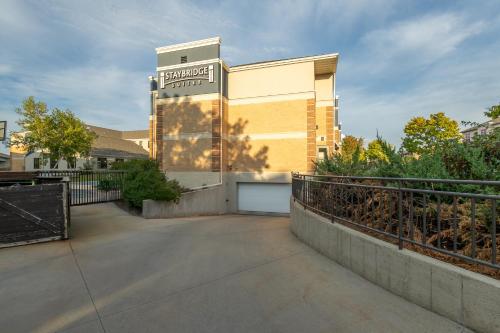 Staybridge Suites Middleton/Madison-West an IHG Hotel - image 21