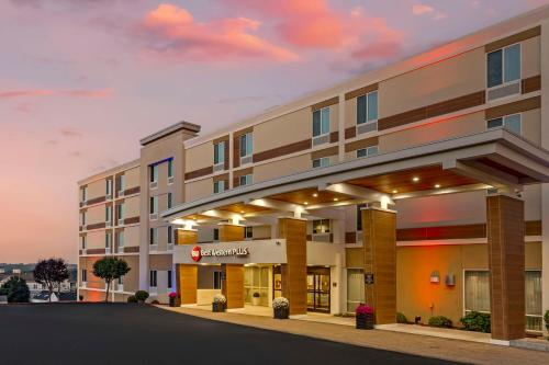 Best Western Plus North Shore Hotel in Danvers, USA