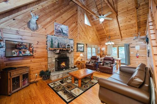 A Dream Come True cabin near Gatlinburg-Pigeon Forge Airport