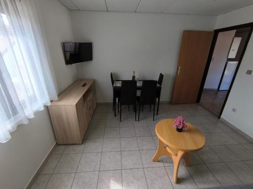 Two-Bedroom Apartment with Terrace image 3