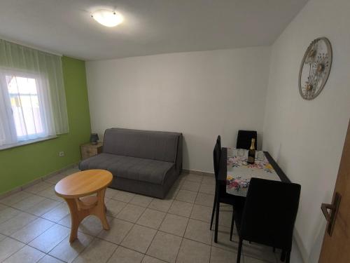 Two-Bedroom Apartment with Terrace image 3