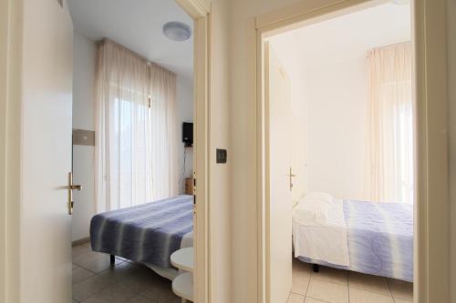 Hotel Flora - image 7