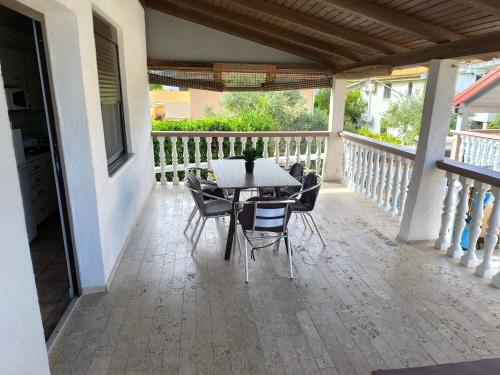Two-Bedroom Apartment with Terrace image 2