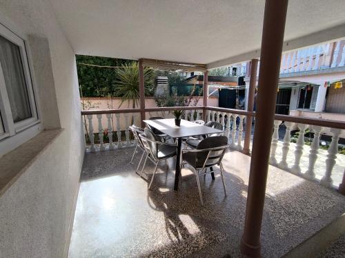 Two-Bedroom Apartment with Terrace image 2