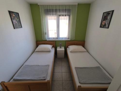 Two-Bedroom Apartment with Terrace image 10