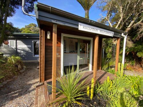 Vestabils, Paparoa Park Motel in Barrytown