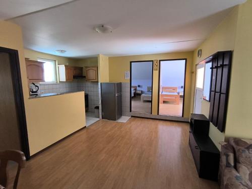 Two-Bedroom Apartment with Terrace image 2
