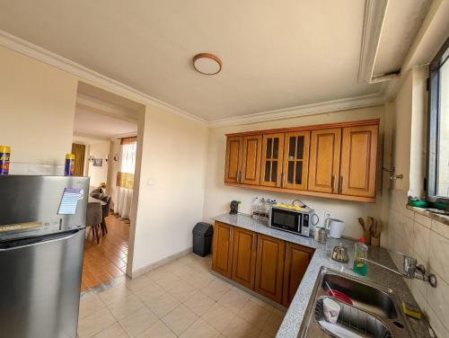 Bright, Modern 2 Bedroom Apt - Secure & Close to Airport, Addis Abeba (Foto 5)