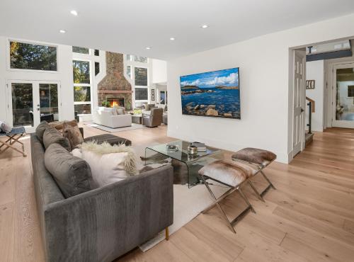 285 Holden Rd, home in Beaver Creek, USA