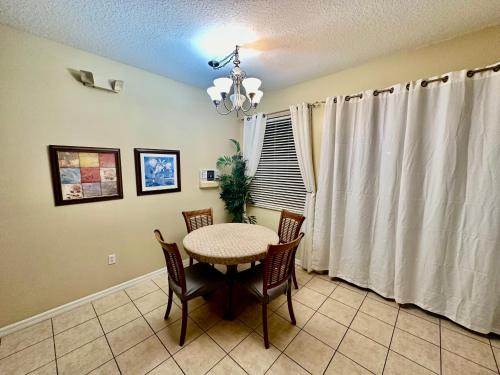 Three-Bedroom Apartment image 10