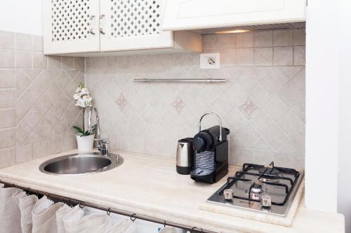 Tritone 91 Apartments, Рим (фото 3)