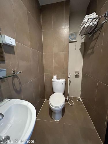 Deluxe Twin Room image 1